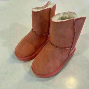 Liv Boots KIDS Salmon M Faux Suede Fleece Lined Flat Soles NOT UGGS Warm Comfy